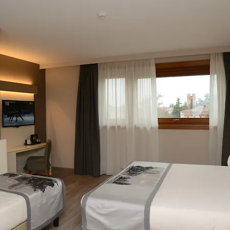 Roma, Bw Signature Collection 4*