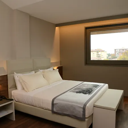 Roma, Bw Signature Collection 4*