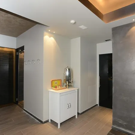 Otel Roma, Bw Signature Collection