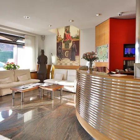 Hotel Roma, Bw Signature Collection